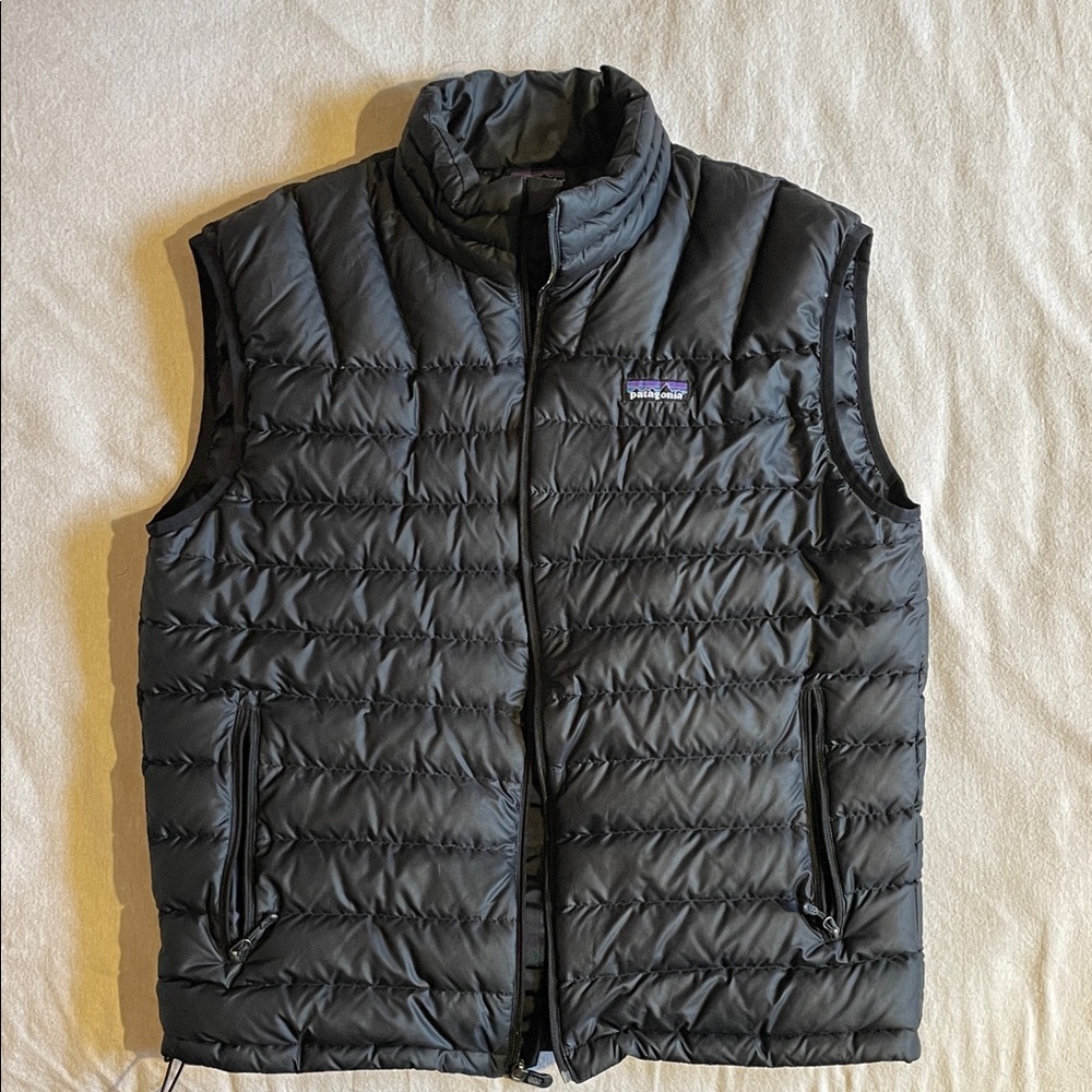 Patagonia Men's Black Puffer Vest